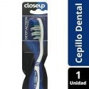 CEPILLO DENTAL CLOSE UP DEEP ACTION MEDIO X 1